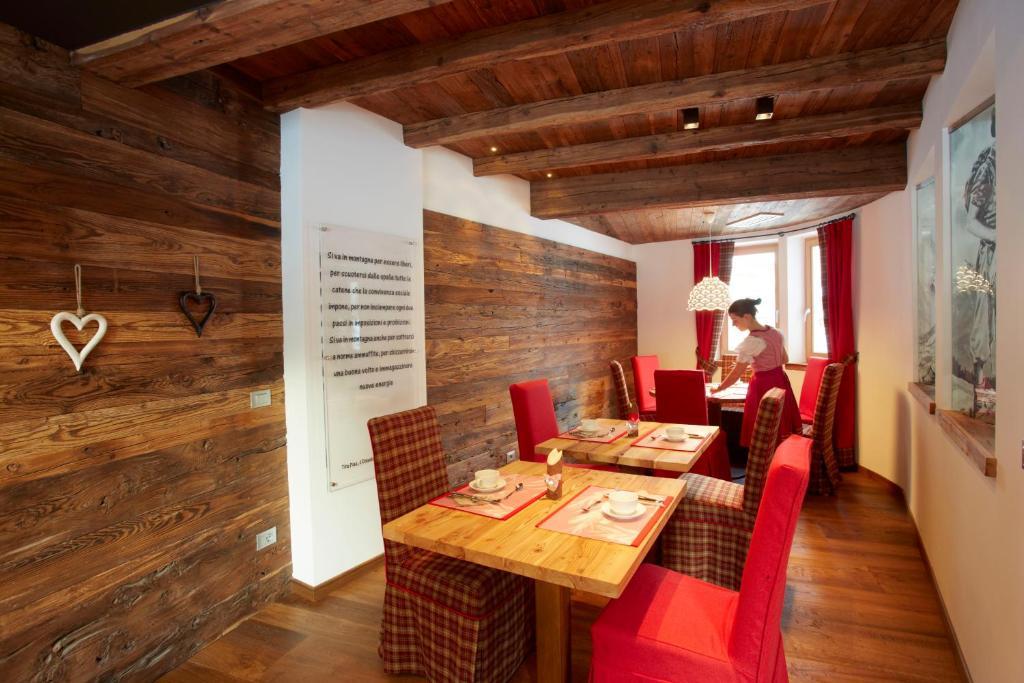 Chalet Vites Mountain Hotel Canazei Exterior photo